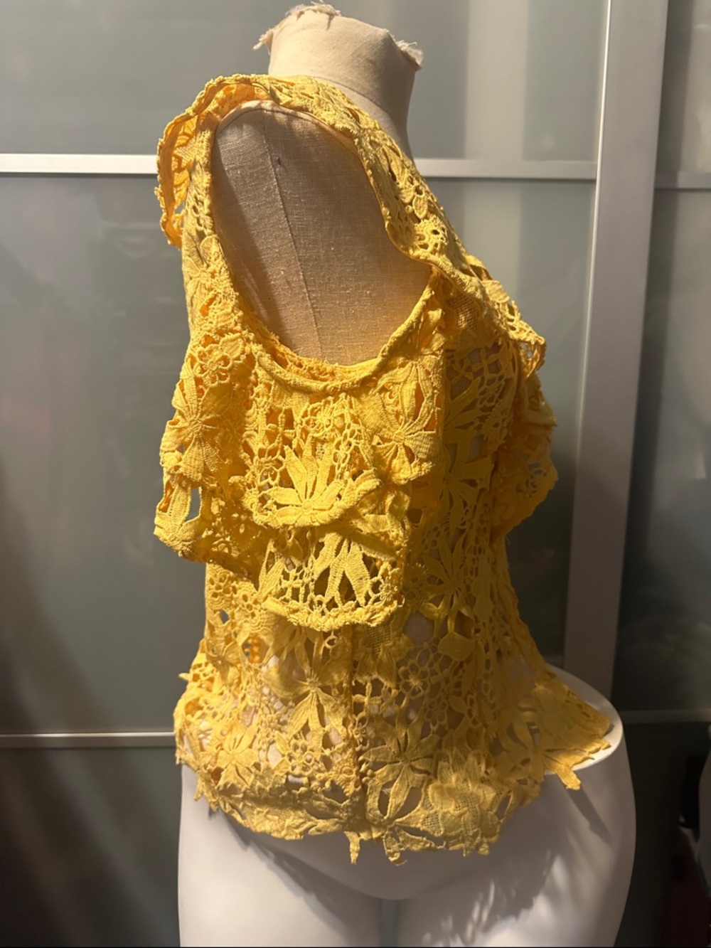Yellow Lace Button-Front Women's Top - Picture 2 of 4